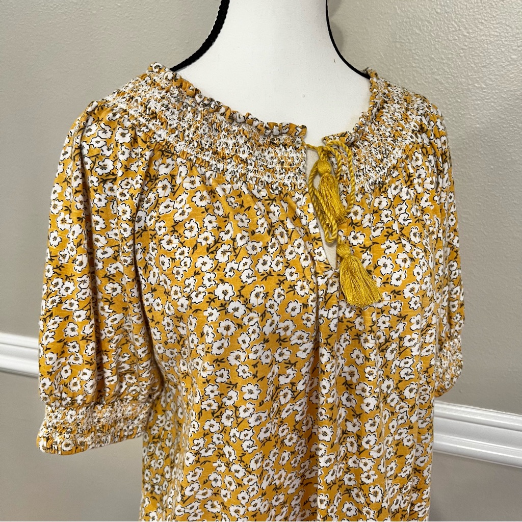 Lucky Brand Yellow Floral Short Sleeves Boho Peasant Tassel Top Women Sz Small